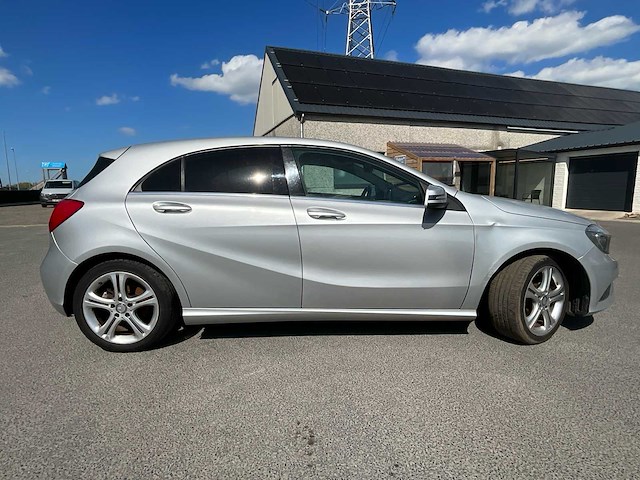 2015 mercedes-benz a180 cdi 245g mercedes benzine - afbeelding 27 van  28