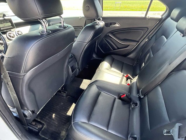 2015 mercedes-benz a180 cdi 245g mercedes benzine - afbeelding 4 van  40