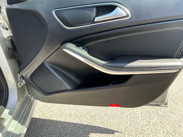 2015 mercedes-benz a180 cdi 245g mercedes benzine - afbeelding 11 van  40