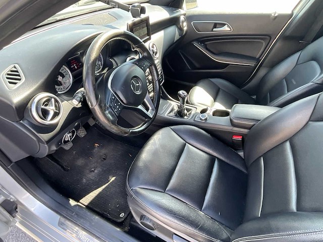 2015 mercedes-benz a180 cdi 245g mercedes benzine - afbeelding 2 van  40