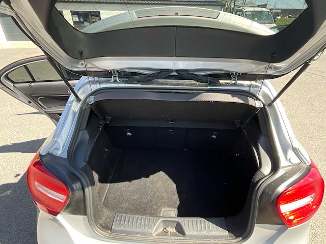 2015 mercedes-benz a180 cdi 245g mercedes benzine - afbeelding 6 van  40