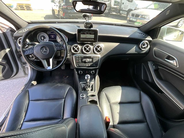 2015 mercedes-benz a180 cdi 245g mercedes benzine - afbeelding 21 van  40