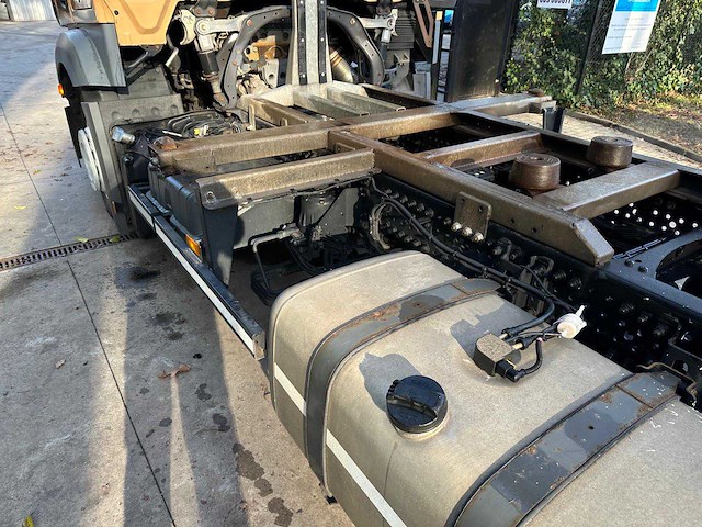 2015 mercedes-benz actros mp4 vrachtwagen - afbeelding 10 van  13