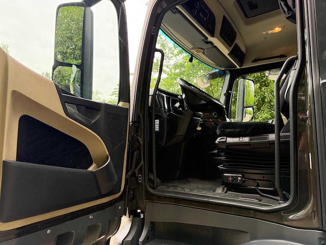 2015 mercedes-benz actros mp4 vrachtwagen - afbeelding 4 van  17