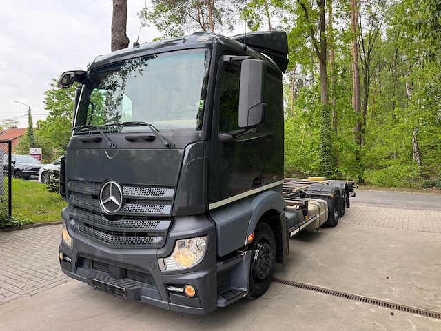 2015 mercedes-benz actros mp4 vrachtwagen - afbeelding 1 van  17