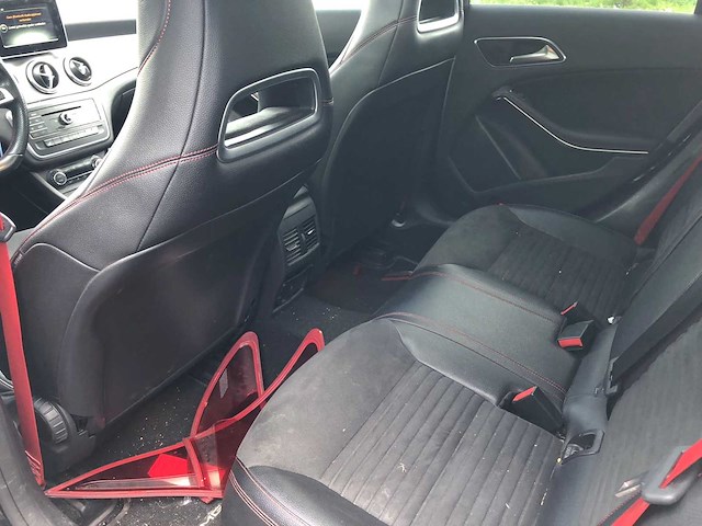2015 mercedes-benz cla 200 (amg pack) personenauto - afbeelding 2 van  18