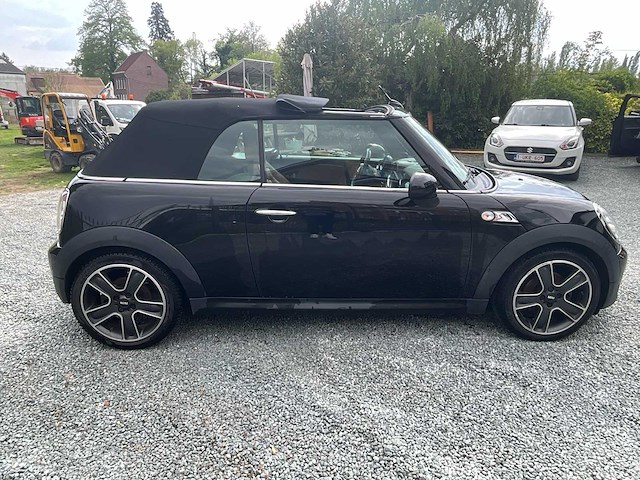 2015 mini cooper sd cabrio - afbeelding 31 van  35