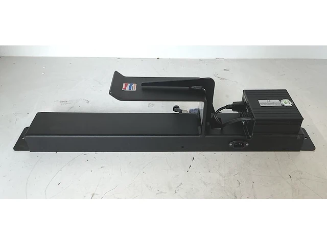 2015 movexx opt0015 wandlaadstation (24v/4a) voor agm-accu’s – ongebruikt - afbeelding 4 van  8