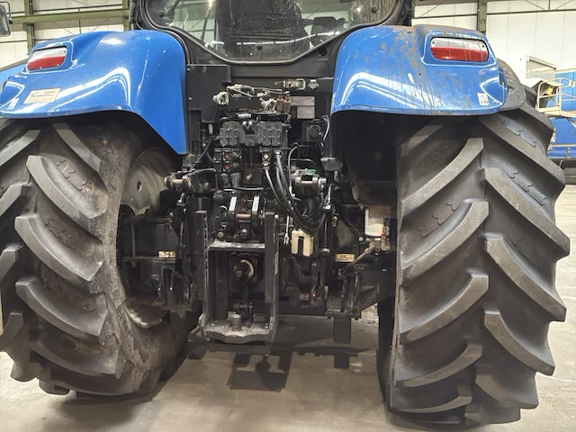 2015 new holland t7.220 4wd sa vierwielaangedreven tractor met armmaaier - afbeelding 13 van  40