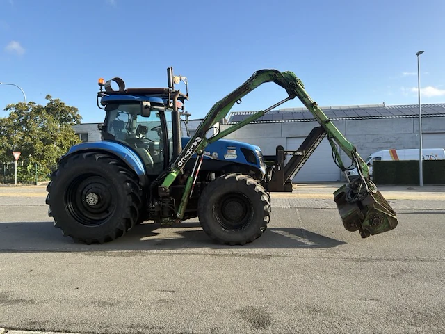 2015 new holland t7.220 4wd sa vierwielaangedreven tractor met armmaaier - afbeelding 34 van  40