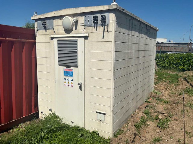 2015 pavicentro prefab technische ruimte / telecom-elektrische technische container - afbeelding 1 van  5