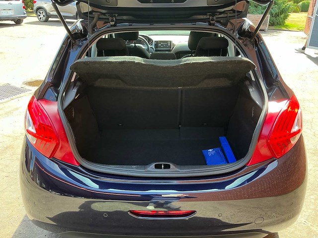 2015 peugeot 208 personenauto - afbeelding 9 van  19