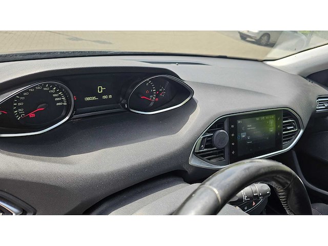 2015 peugeot 308 personenauto - afbeelding 18 van  27