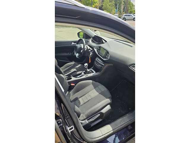 2015 peugeot 308 personenauto - afbeelding 17 van  28