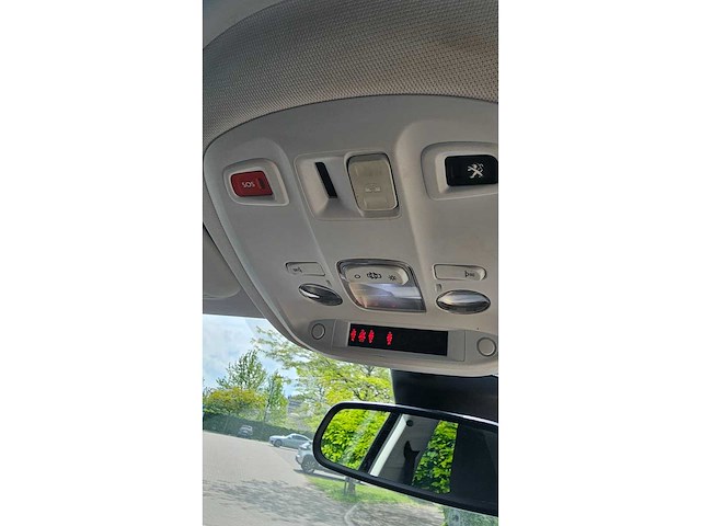 2015 peugeot 308 personenauto - afbeelding 18 van  28