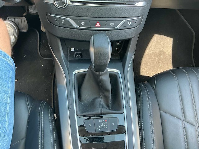2015 peugeot 308 personenauto - afbeelding 10 van  26