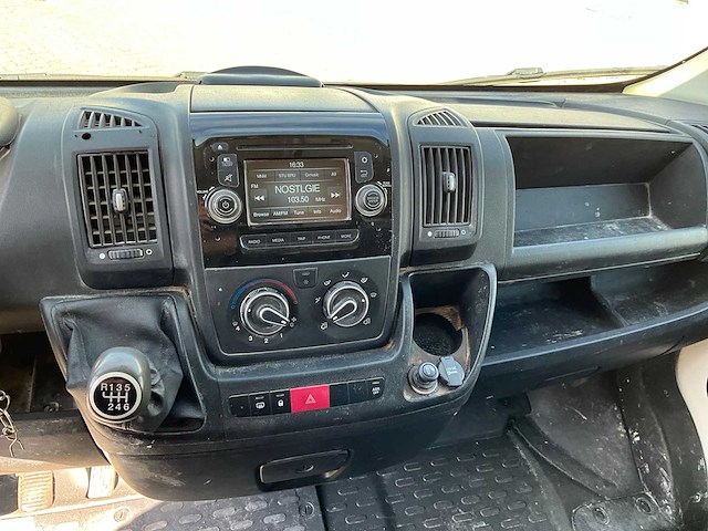 2015 peugeot boxer lichte vrachtwagen - afbeelding 3 van  30