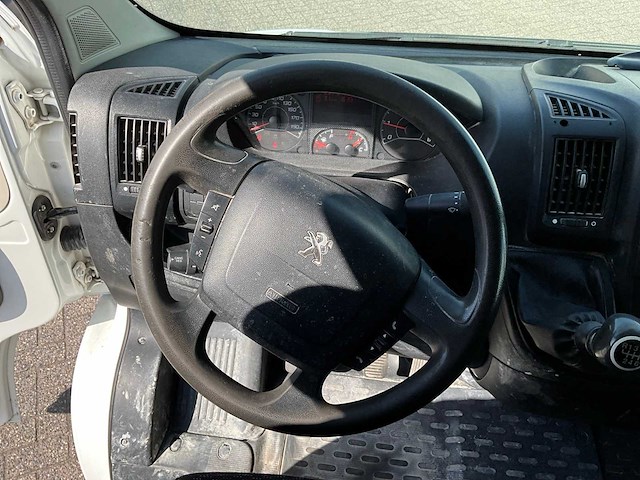 2015 peugeot boxer lichte vrachtwagen - afbeelding 4 van  30