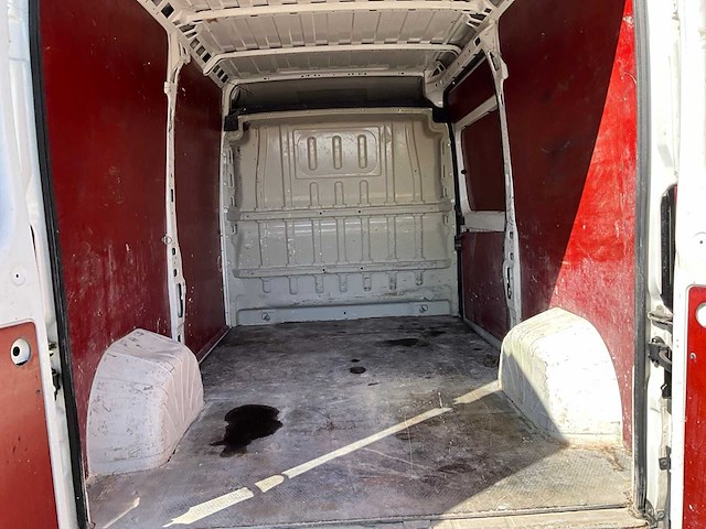 2015 peugeot boxer lichte vrachtwagen - afbeelding 22 van  30