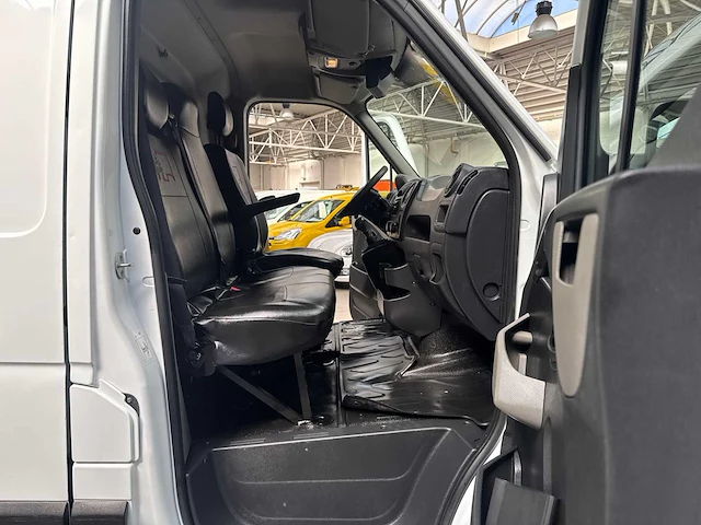 2015 renault master - 2,5 ton trekvermogen - afbeelding 17 van  27