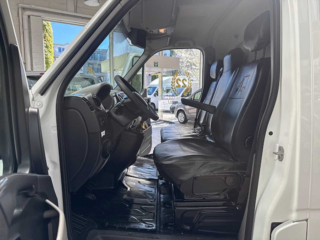 2015 renault master - 2,5 ton trekvermogen - afbeelding 11 van  27