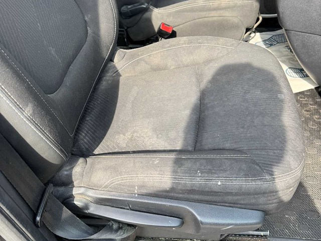2015 renault trafic lichte vracht 5 pers - airco - trekhaak - afbeelding 6 van  39
