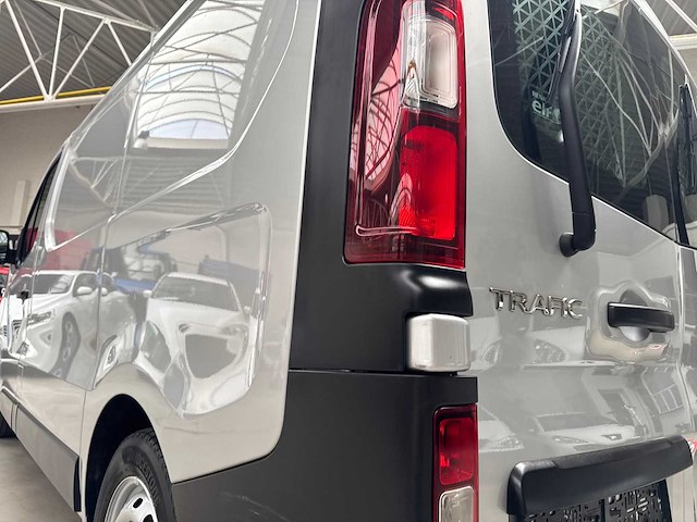 2015 renault trafic servicewagen 138.316km - afbeelding 25 van  28