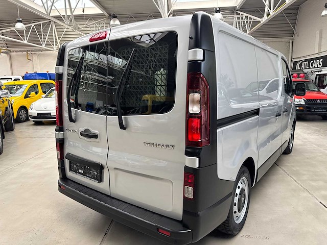 2015 renault trafic servicewagen 138.316km - afbeelding 32 van  32