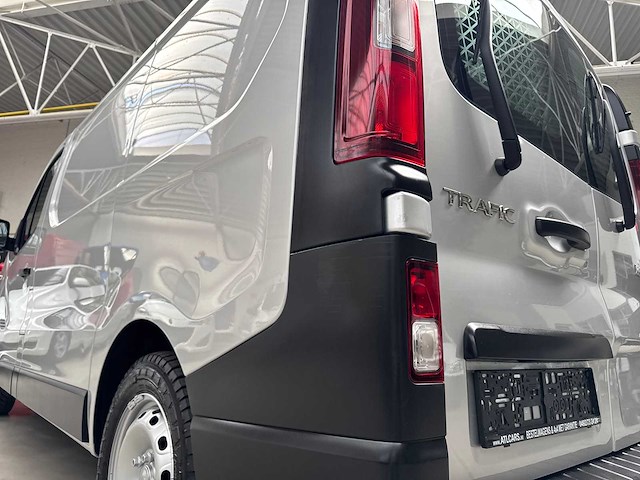 2015 renault trafic servicewagen 141.094km - afbeelding 26 van  29
