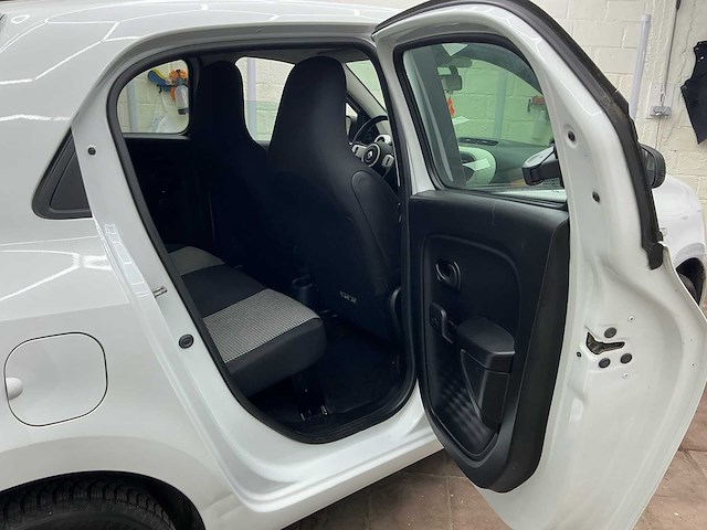 2015 renault twingo 1.0i benzine compact car personenauto - afbeelding 26 van  53