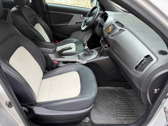 2015 skia sportage 2.0. crdi auto - afbeelding 27 van  51