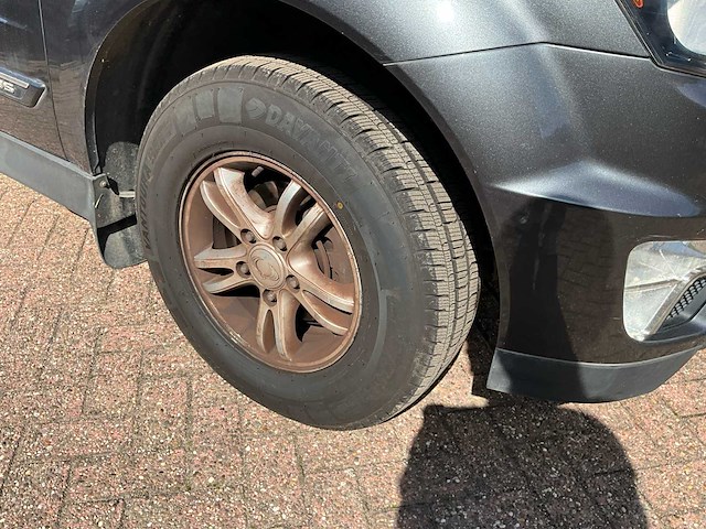2015 ssangyong actyon sports personenauto - afbeelding 2 van  44