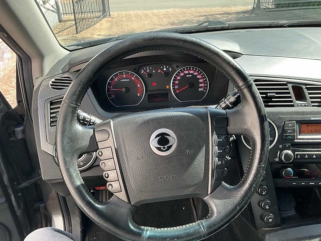 2015 ssangyong actyon sports personenauto - afbeelding 13 van  44