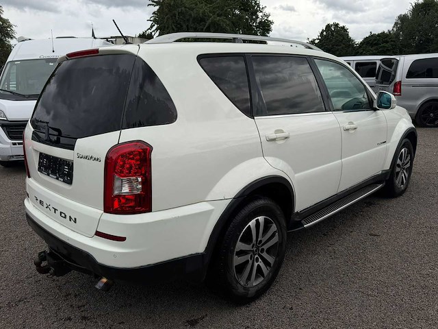 2015 ssangyong rexton - afbeelding 26 van  30