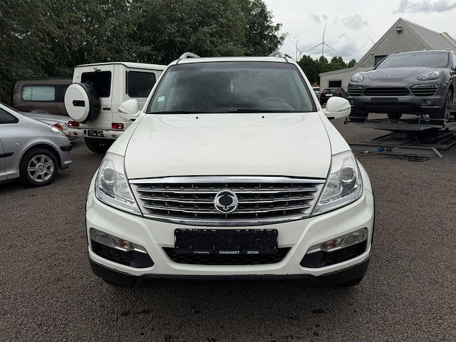 2015 ssangyong rexton - afbeelding 27 van  30