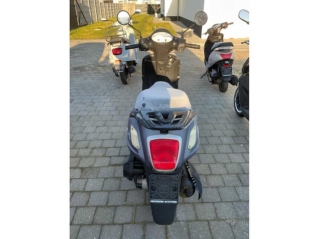 2015 sym xb05w brommer - afbeelding 2 van  11