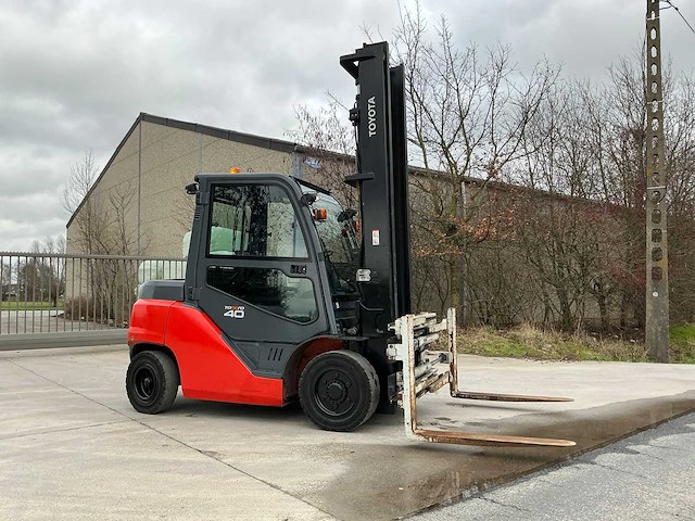 2015 toyota 40-8fdf35n vorkheftruck - afbeelding 1 van  62