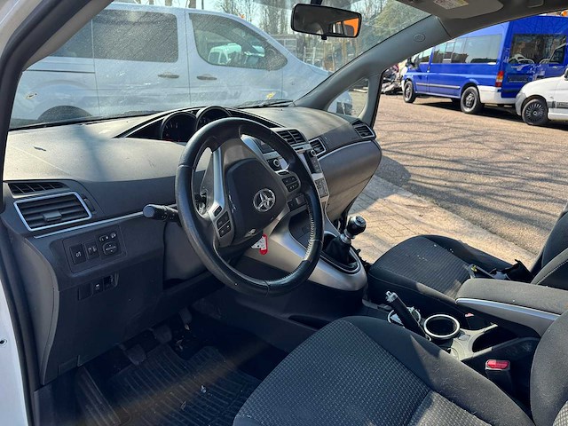 2015 toyota verso - zo meenemen - handelaar - export - afbeelding 12 van  12