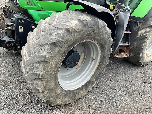 2015 vierwielaangedreven landbouwtractor - afbeelding 2 van  22