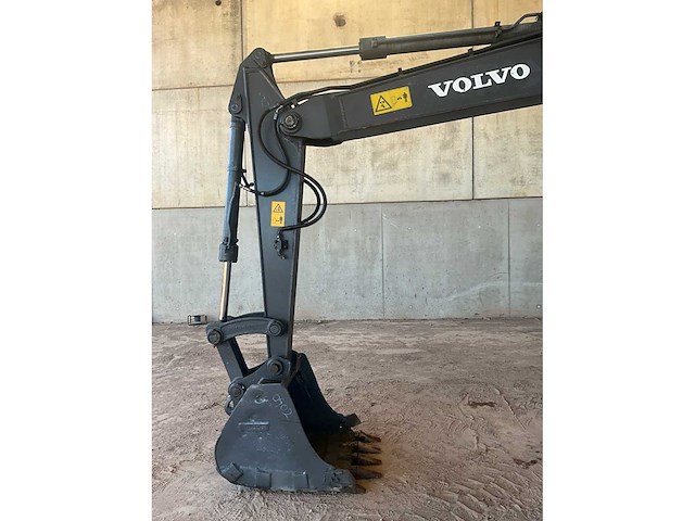 2015 volvo ec80d rupsgraafmachine - afbeelding 3 van  24