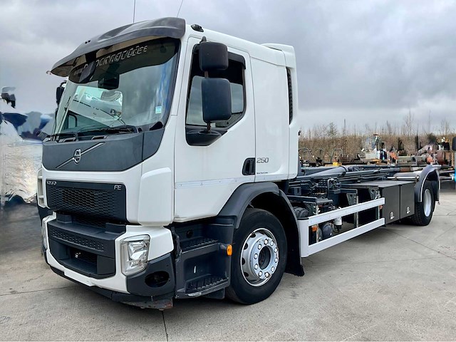 2015 volvo fe250 haaksysteem - euro 6 - airco - afbeelding 1 van  48
