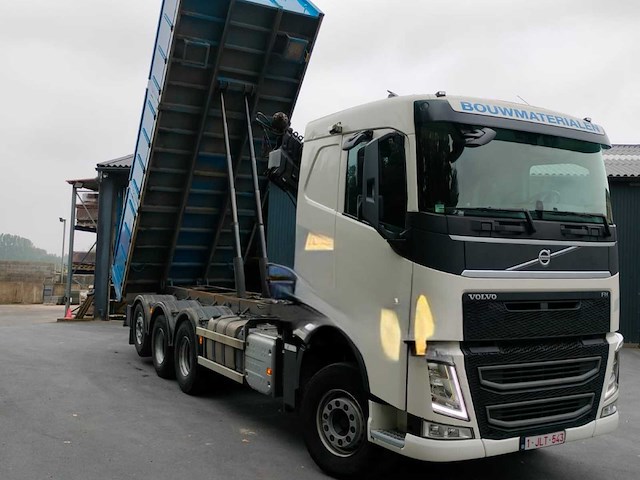 2015 volvo tridem fh 8x4 vrachtwagen - afbeelding 16 van  22