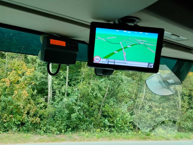 2015 volvo tridem fh 8x4 vrachtwagen - afbeelding 21 van  22