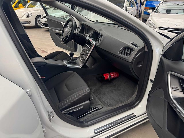 2015 volvo v60 d4 - afbeelding 17 van  29