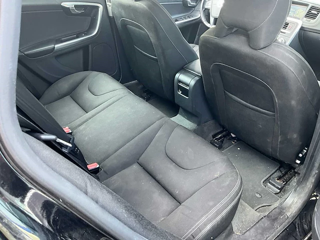 2015 volvo v60 personenauto - afbeelding 20 van  29
