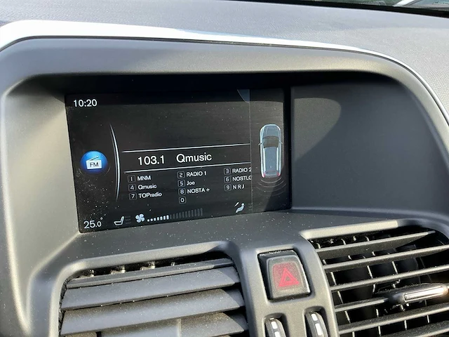 2015 volvo xc60 black edition - afbeelding 13 van  27