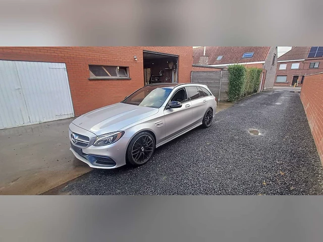 2016 - mercedes - c63 - amg - lichte vracht - car - afbeelding 1 van  13