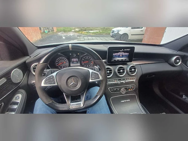 2016 - mercedes - c63 - amg - lichte vracht - car - afbeelding 11 van  13