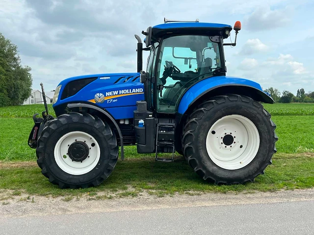 2016 - new holland - t7.190 - 4-wheel drive tractor - afbeelding 12 van  19