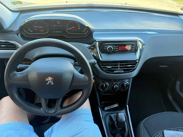 2016 - peugeot - 2008 - car - afbeelding 11 van  29